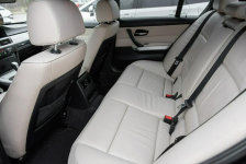 LCI 3.0i 325i 218KM ! Full Opcja ! Super Stan ! Opłacona ! Zwoleń - zdjęcie 8