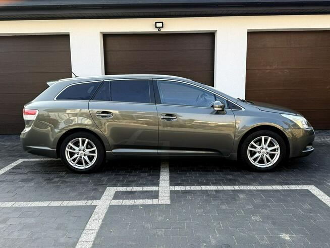Toyota Avensis 2.0B 152KM Navi Kamera Cofania  Dobry Stan Radom - zdjęcie 9