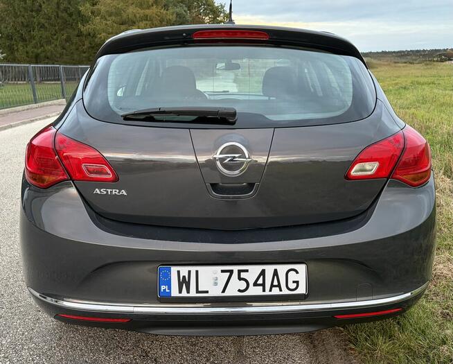 Opel Astra J 2013 - silnik 1.4 MPI 100 KM - niski przebieg Legionowo - zdjęcie 6
