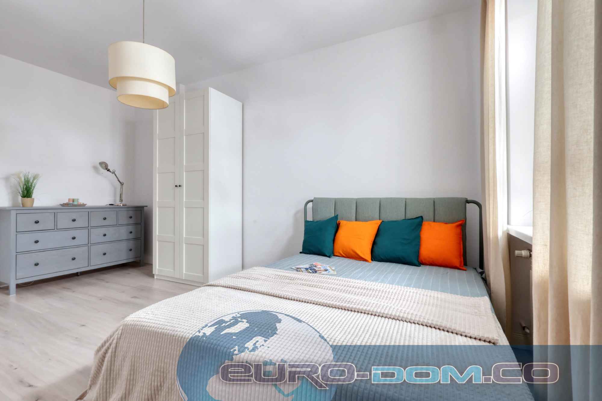 Do wynajęcia duża komfortowa kawalerka z osobną kuchnią. Grunwald - zdjęcie 2