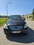 Mercedes B 180