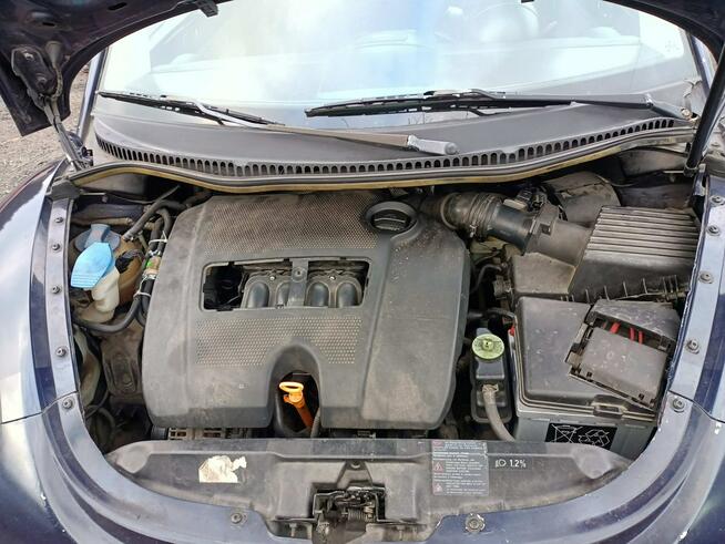 Volkswagen New Beetle 1.6 00r Tarnów - zdjęcie 8