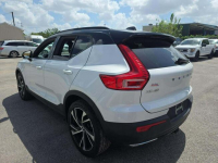 Volvo XC 40 R-Design / AWD / T5 / niski przebieg Tarnów - zdjęcie 4