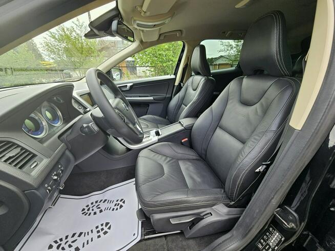 Volvo XC 60 R-Design* Bardzo Ładne i Zadbane* Rok GWARANCJI Opoczno - zdjęcie 11