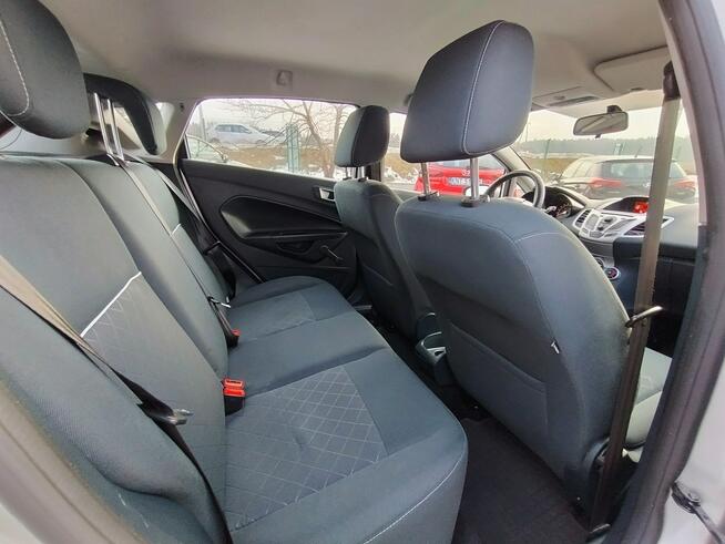 Ford Fiesta 1,2 82KM Harklowa - zdjęcie 9