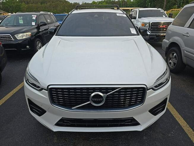 Volvo XC 60 R-Design / 4x4 / niski przebieg Tarnów - zdjęcie 3