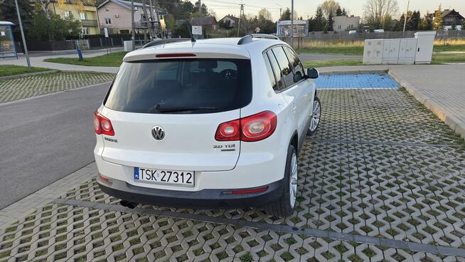 VW Tiguan I 2.0 iguan 2010r Biały /Czarne Wnętrze / Klima / Skarżysko-Kamienna - zdjęcie 10