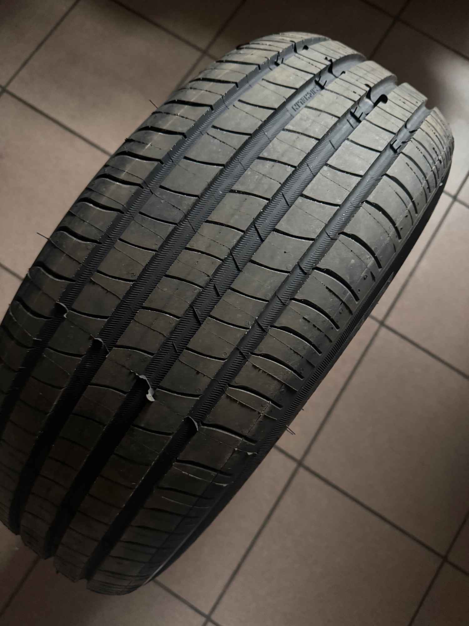 Sprzedam komplet nowych opon Michelin 195/55 R 16 Rybnik - zdjęcie 2