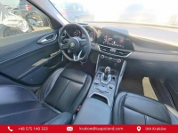 ALFA ROMEO GIULIA 2020 / 2.0L / 280 KM / V4 / Napęd tył / Kraków - zdjęcie 6