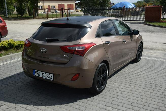 Hyundai i30 1.4B MPI Navi Kamera 99 TYS KM Oryginał Lakier Sprowadzony Majdan Sieniawski - zdjęcie 12