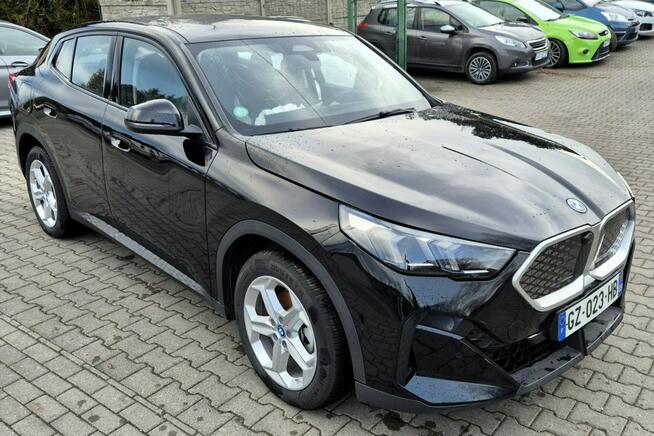 BMW iX2 E-DRIVE20 204 66.5KWH Alu 100% Elektryk Świętoszówka - zdjęcie 2