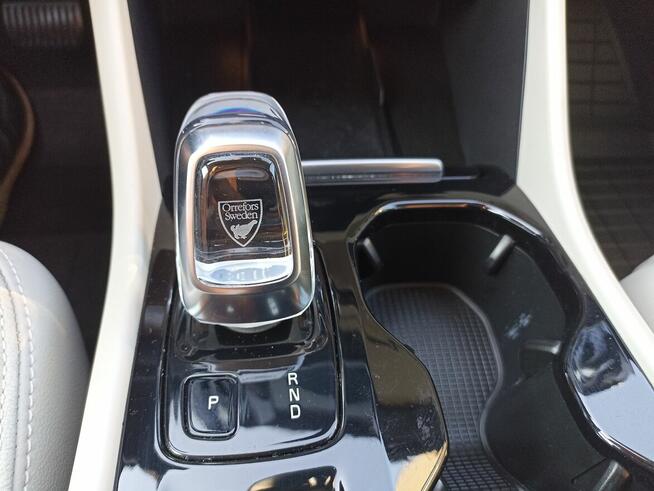 Sprzedam VOLVO XC40 2.0 T5 AWD INSCRIPTION Tarnów - zdjęcie 12