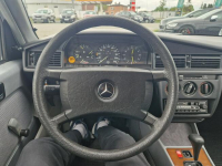 Mercedes 190*Utrzymany Kolekcjonersko*Od 1 Właściciela garażowany ! Żory - zdjęcie 12