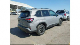 Subaru Forester 4x4 / automat / niski przebieg Wrocław - zdjęcie 6