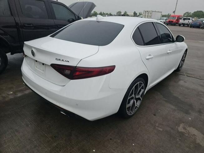 Alfa Romeo Giulia Wersja TI / 4x4  / niski przebieg Warszawa - zdjęcie 4