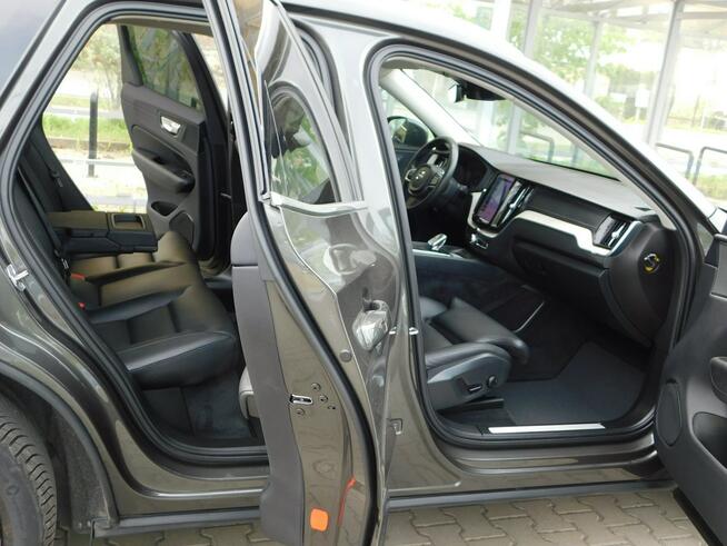 Volvo XC 60 2.0T4 197KM Inscription z Gwarancją Żyrardów - zdjęcie 11