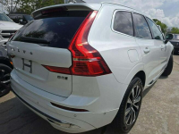 Volvo XC 60 AWD / Bright Theme / niski przebieg Tarnów - zdjęcie 3
