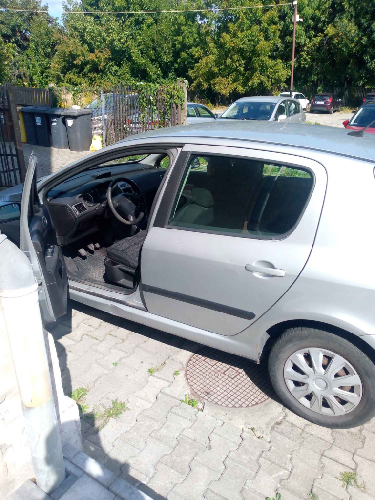 Sprzedam dobry samochód Czechowice-Dziedzice - zdjęcie 3