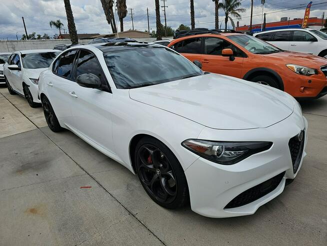 Alfa Romeo Giulia Ti Sport / niski przebieg Tarnów - zdjęcie 1