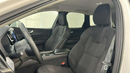 VOLVO XC60 B4 D AWD Momentum Pro hak Warszawa - zdjęcie 10