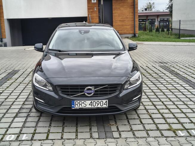 VOLVO V60 D3 Drive-E 2.0 150 KM, 2017 r, 195100 km. Rzeszów - zdjęcie 2