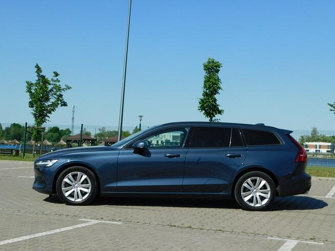 Volvo V60 z Gwarancją Bezwypadkowy Model 2022r Żyrardów - zdjęcie 2