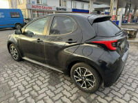 Toyota Yaris 1,5 Hybrid 115KM Klimatronic KamCof Tempomat CzujPasa Warszawa - zdjęcie 6