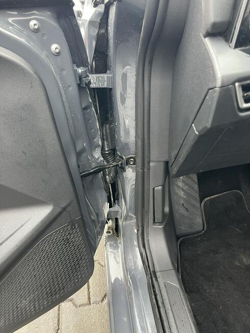 Volkswagen Golf Salon PL mHEV Automat Kamera Pamięć Podgrzewanie Gliwice - zdjęcie 4
