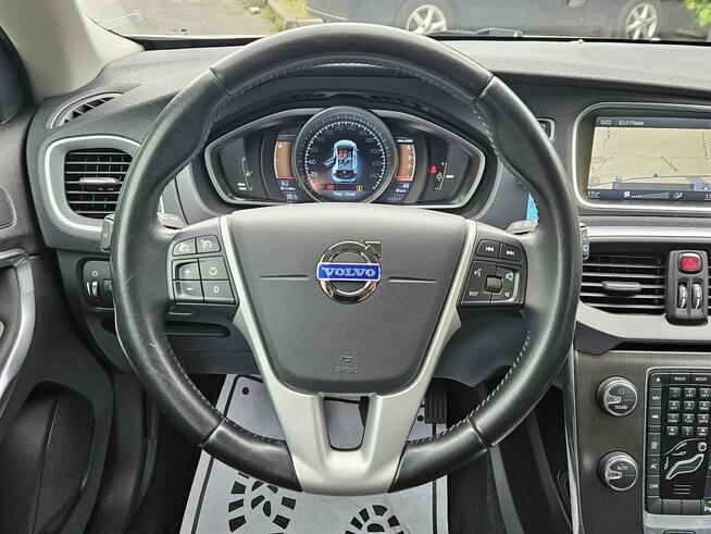 Volvo V40 Pełna Historia Serwisowa* Kamera* Ładne i Zadbane* GWARANCJA Opoczno - zdjęcie 12