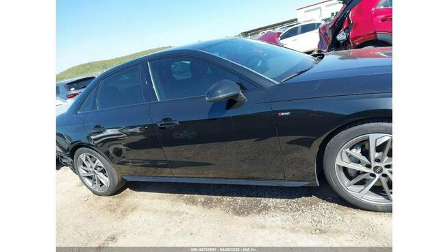 Audi A4 Quattro / S-Line / niski przebieg Warszawa - zdjęcie 4
