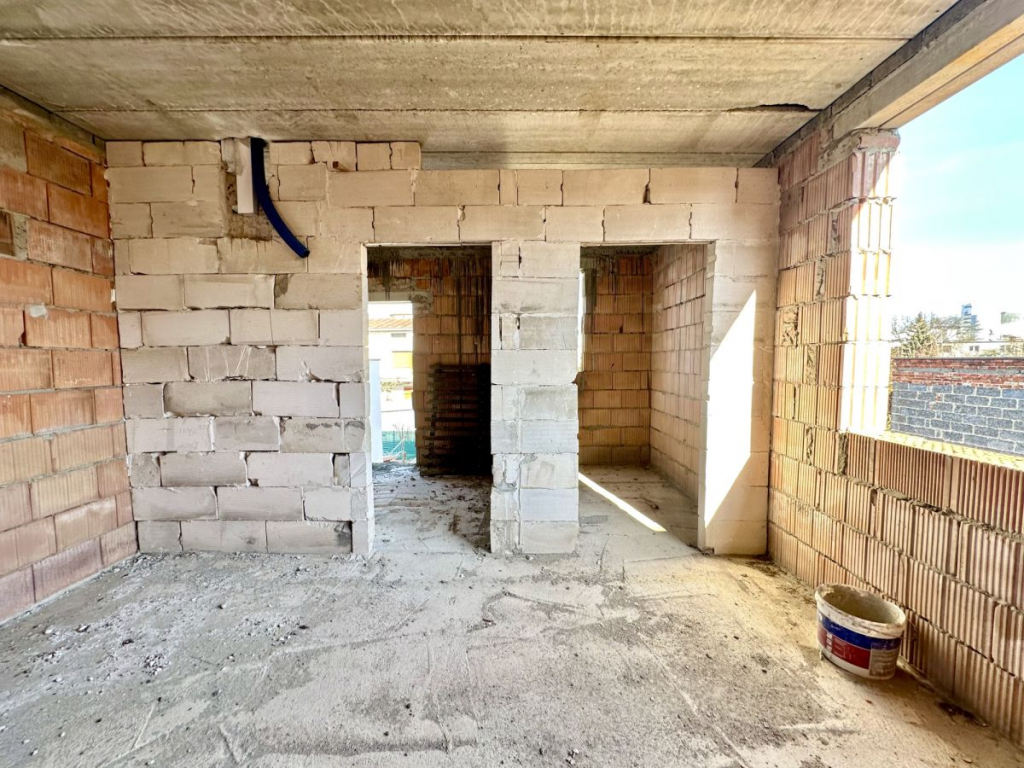 Budynek do wykończenia w doskonałej lokalizacji Opalenica - zdjęcie 3