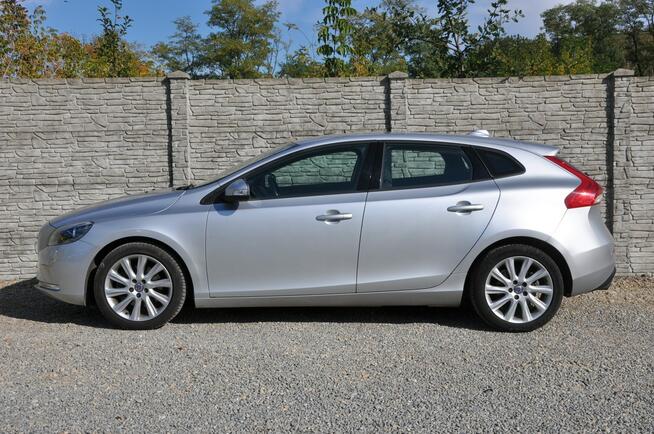 Volvo V40 1.6T 150KM T3 Momentum Nowy Rozrząd i Oleje Niski przebieg Dąbrowa Górnicza - zdjęcie 2