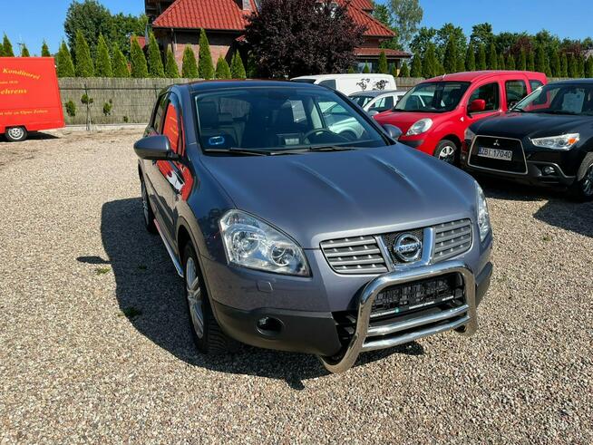 Nissan Qashqai 2008 rok  2,0 Benzyna 141KM  Ładny Zadbany Samochód Białogard - zdjęcie 4