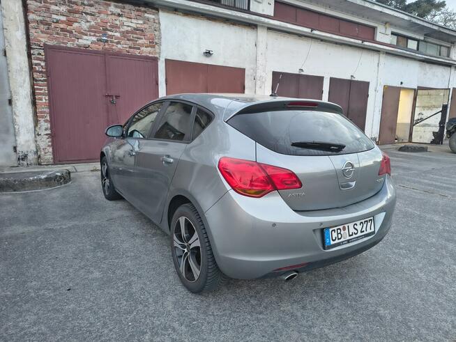 Opel Astra 1.4 Turbo. 140 KM. 2011 r. Żagań - zdjęcie 7