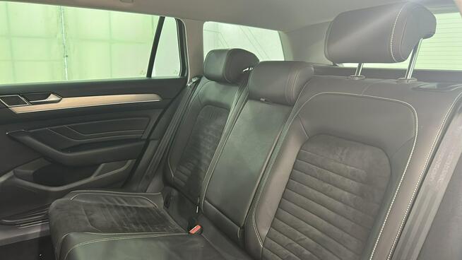 Volkswagen Passat 2.0 TDI Elegance DSG Warszawa - zdjęcie 12