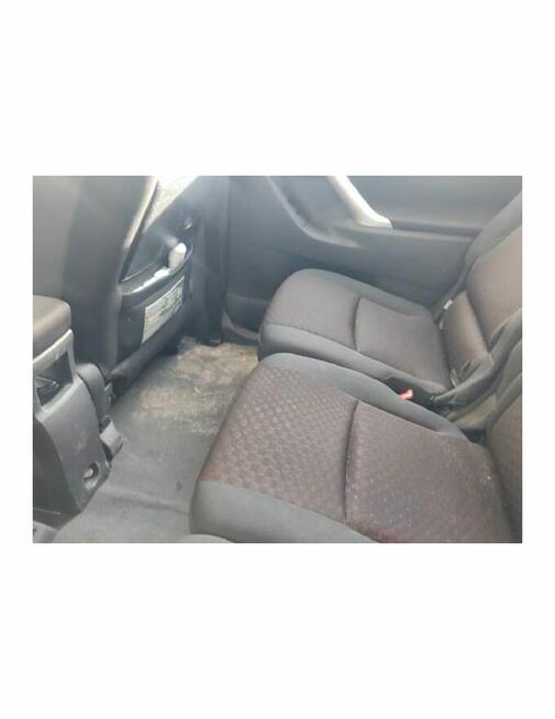 Syndyk sprzeda udział 1/10 w prawie własności Toyota Verso Gdańsk - zdjęcie 1