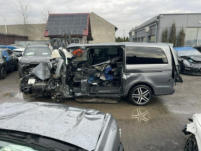 Mercedes V 300 4Matic Automat Kamery360 Wentylacja 239KM Gliwice - zdjęcie 4