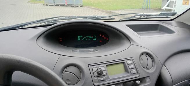 Toyota Yaris 2004 D4D 1.4 diesel Łańcut - zdjęcie 5