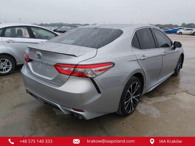 TOYOTA CAMRY SE 2019 / 2.5L / V4 / 206 KM Kraków - zdjęcie 2