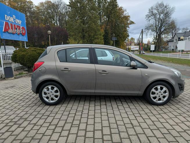 Opel Corsa 1.4 benzyna/bezwypadkowy/serwisowany/cena z opłatami Biała - zdjęcie 9