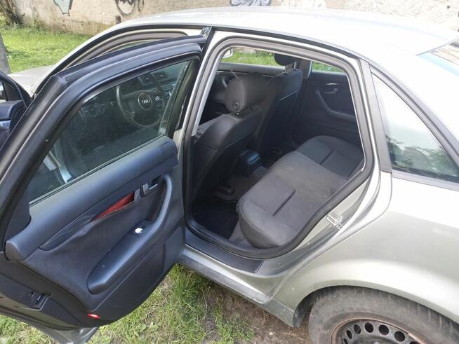 Syndyk sprzeda samochód Audi A4, 2001 r. Szczytno - zdjęcie 4