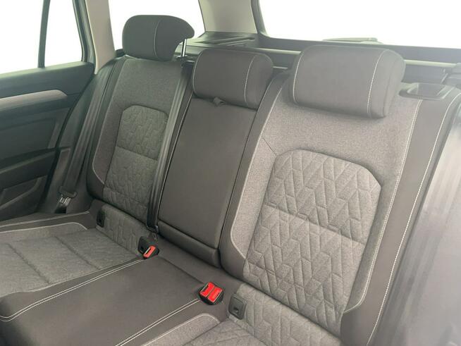 Volkswagen Passat 1.5 TSI EVO Business DSG Kombi Warszawa - zdjęcie 12