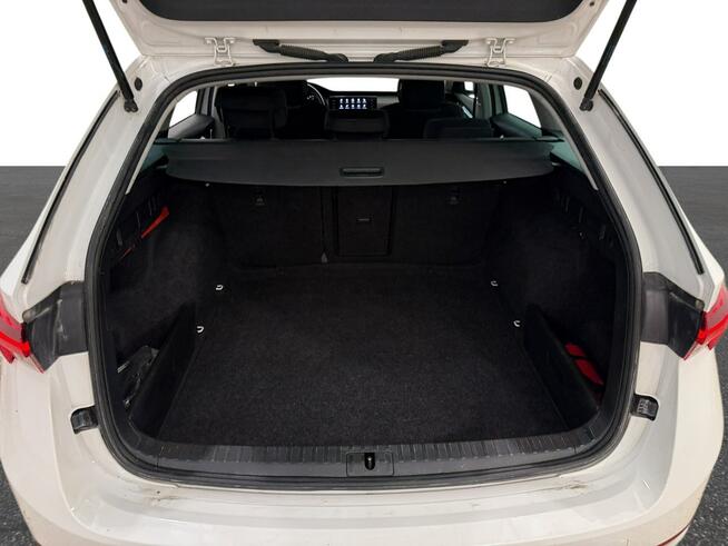 Skoda Octavia 2.0 TDI Ambition Kombi Warszawa - zdjęcie 11