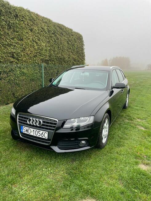 Sprzedam Audi a4 combi w kolorze czarnym 1,8 T bezwypadkowy Knurów - zdjęcie 1