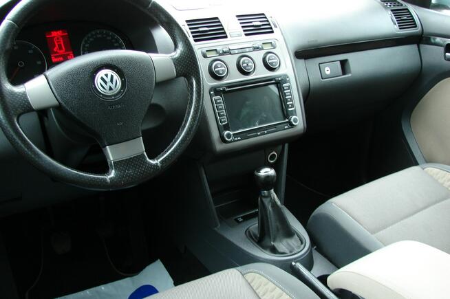 VW Touran Cross 2,0 TDi 140 KM Piła - zdjęcie 8
