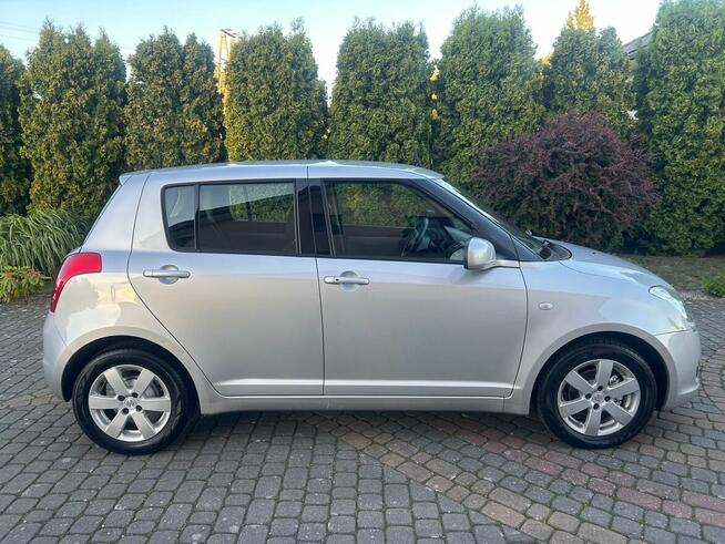 Suzuki Swift Benzyna Stan Idealny Radom - zdjęcie 8