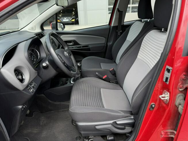 Toyota Yaris 1.5 VVT-i 111 KM 6MT Wersja Premium SalonPL Łódź - zdjęcie 10