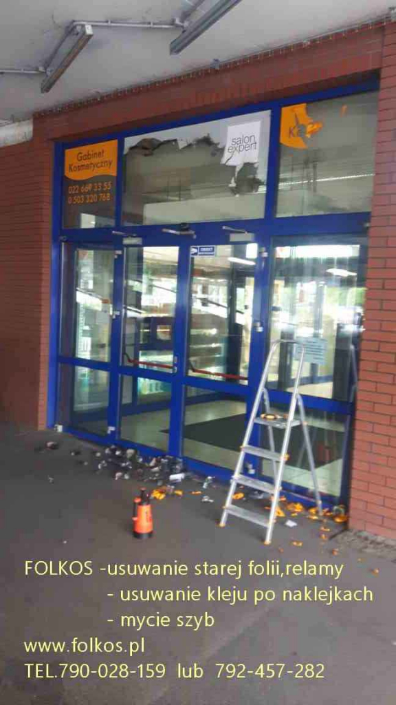 Usuwanie, demontaż folii , reklamy z szyb, witryn, przeszkleń -Usługa Białołęka - zdjęcie 6