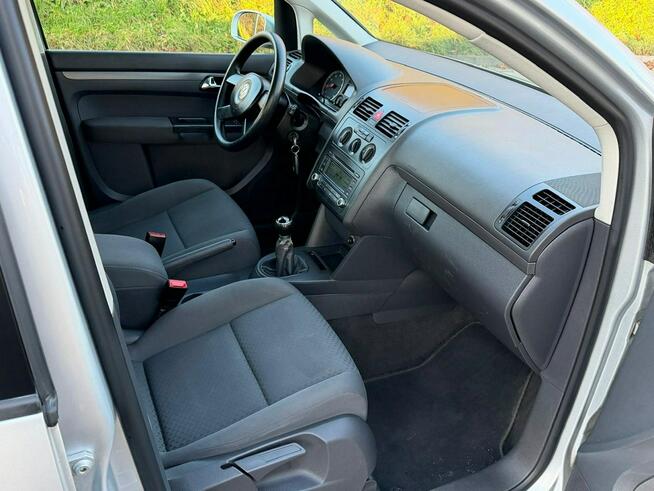 Volkswagen Touran 1.6 Benzyna 7osób Zarejestrowany Gostyń - zdjęcie 8