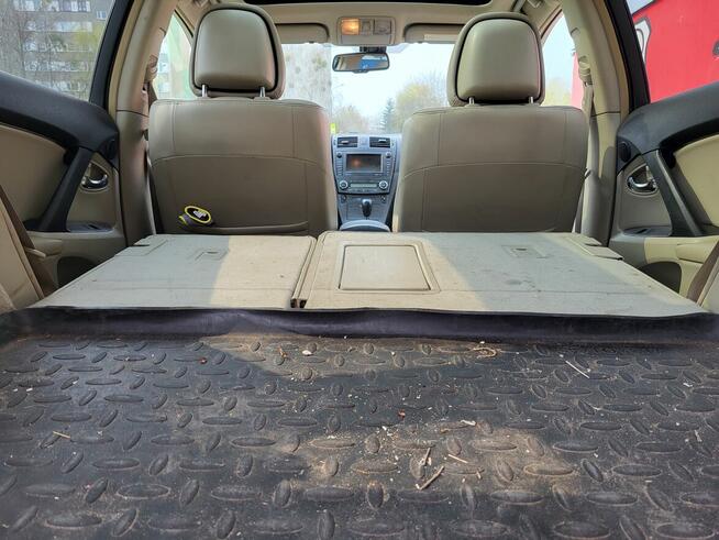 Syndyk sprzeda samochód - Toyota Avensis Pruszków - zdjęcie 12